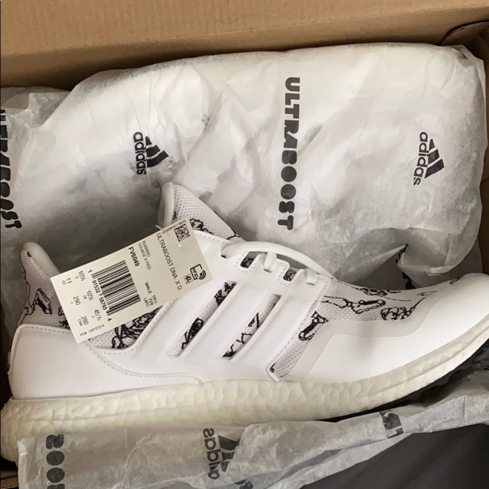 Ultra Boost Disney